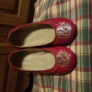 Bandolino flexible red ballet flats size 8